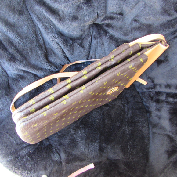 Cleo & Patel Handbag! Unique Style Meets Function! - Picture 8 of 8